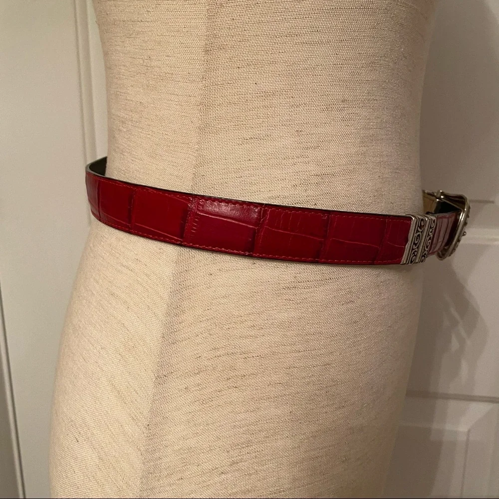 BRIGHTON BELT BLACK RED LEATHER REVERSIBLE SILVER TONE HARDWARE size 32